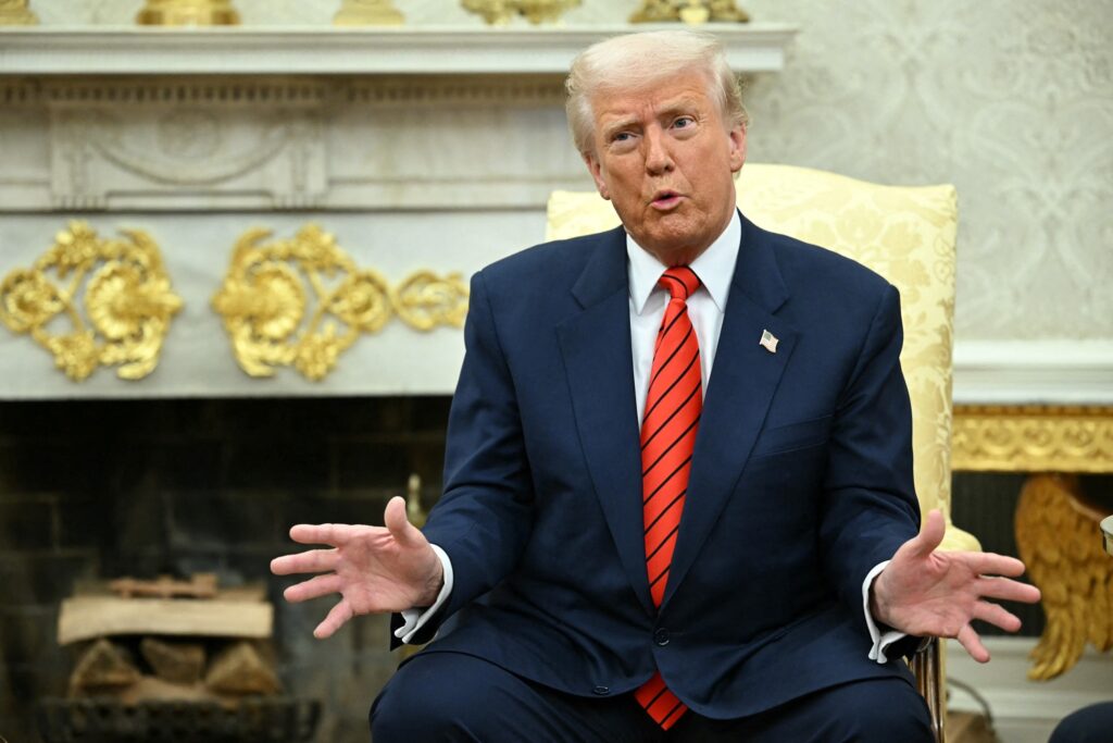 Trump’s 2025 White House Return Sparks Global Market Turmoil: Tariff Policies Hammer Stocks and the Dollar