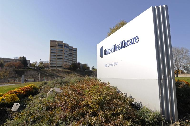 UnitedHealth Shocks Wall Street with 2025 Executive Shake-Up and Forecast Withdrawal: Stock Plunges as Healthcare Insurance Outlook Dims