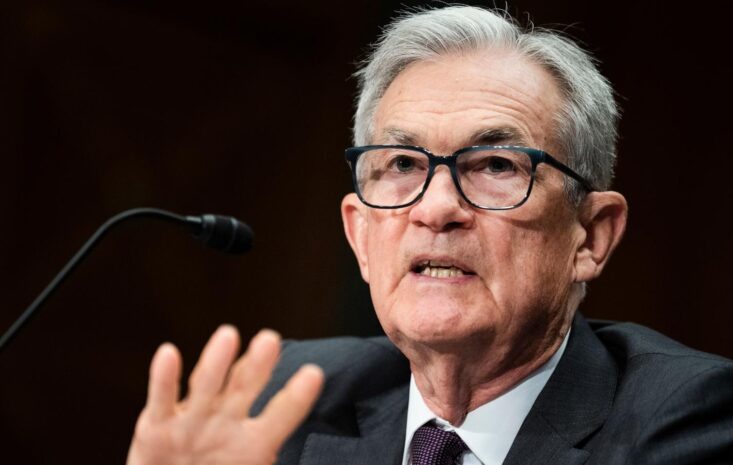 Powell Hints Fed Would Have Cut Rates Without Tariff Pressures — High Inflation Delays Rate Moves, Markets Now Expect Easing to Start in 2025