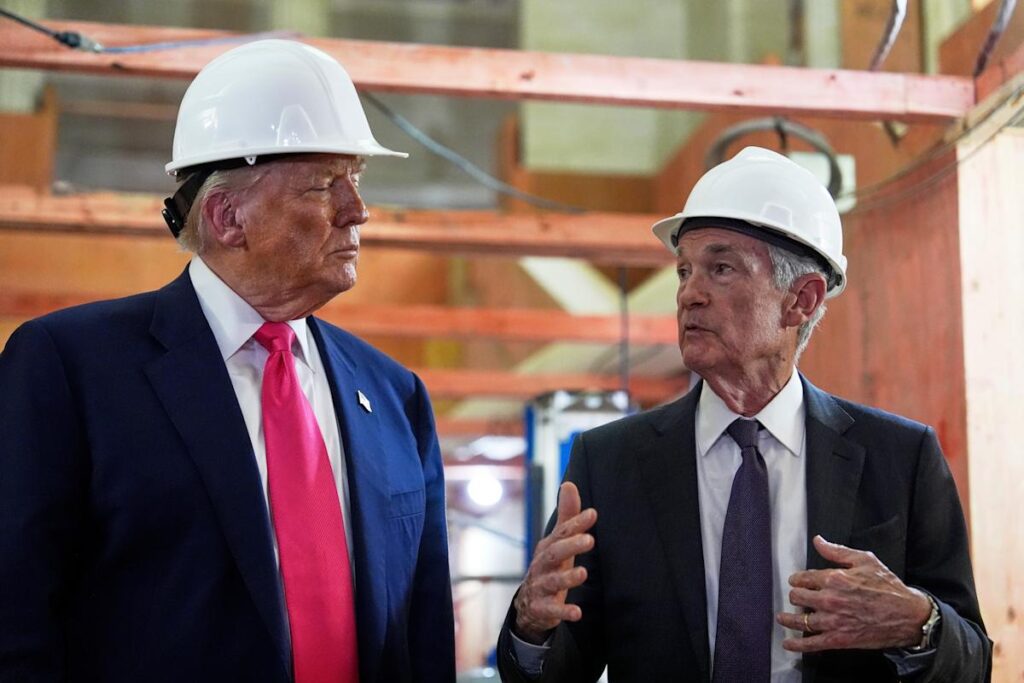Donald Trump’s Pressure on the Federal Reserve: Impact on Interest Rates, Inflation, and Fed Independence in 2025