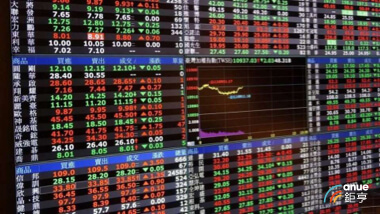 George Soros Warns of Looming U.S. Economic Crisis Amid Major Portfolio Shifts in 2025
