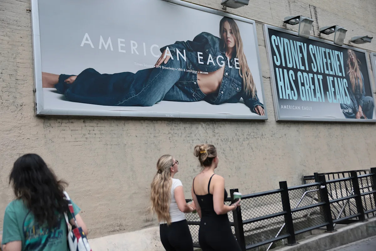How Donald Trump’s Praise of Sydney Sweeney’s American Eagle Campaign Sparked a 20% Stock Surge and Shifted the “Woke” Advertising Debate