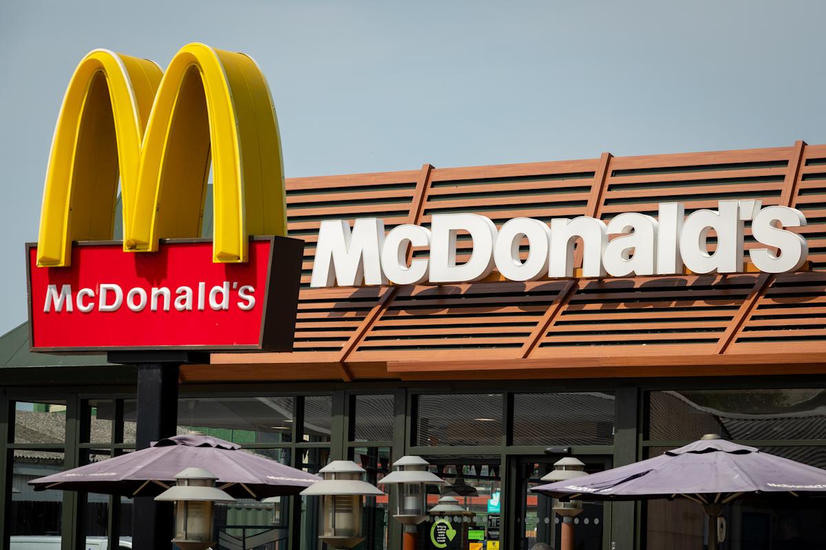 McDonald’s Stock Surges as Q2 2025 Earnings and U.S. Sales Rebound Exceed Expectations