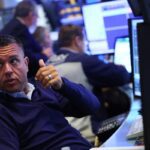 Apple’s Strong Q3 Earnings Propel Nasdaq Rally and Boost U.S. Stock Market Optimism