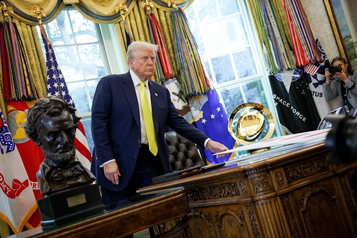 How President Trump’s 2025 Trade Policies Redefined U.S. Tariffs and Global Agreements Amid Uncertainty