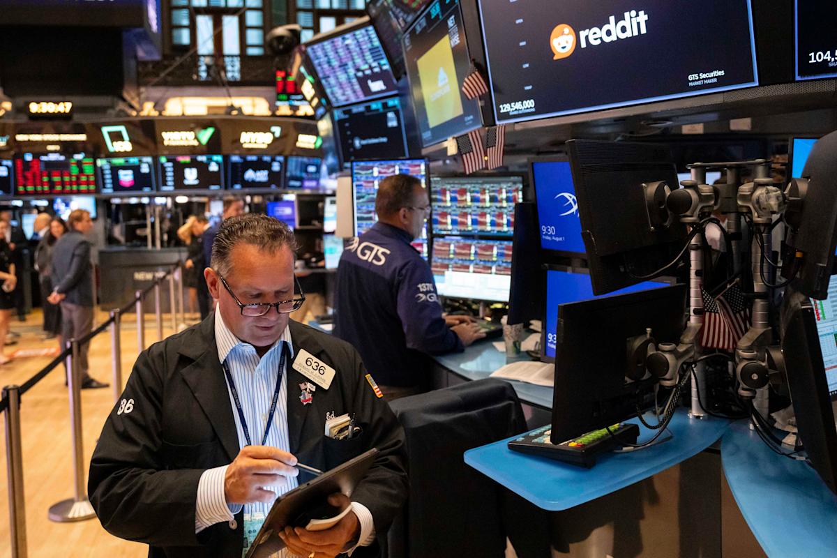 Why AI Innovation and Upcoming Rate Cuts Are Fueling Optimism for a Strong Stock Market Rally