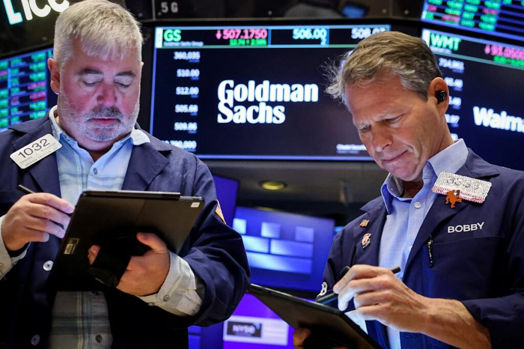 Goldman Sachs Warns of Rising Risks Threatening the U.S. “Goldilocks” Stock Market in 2025