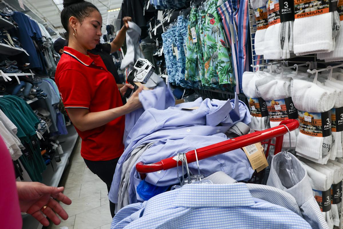 July 2025 US Retail Sales Rise 0.5% Amid Strong Motor Vehicle and E-Commerce Growth