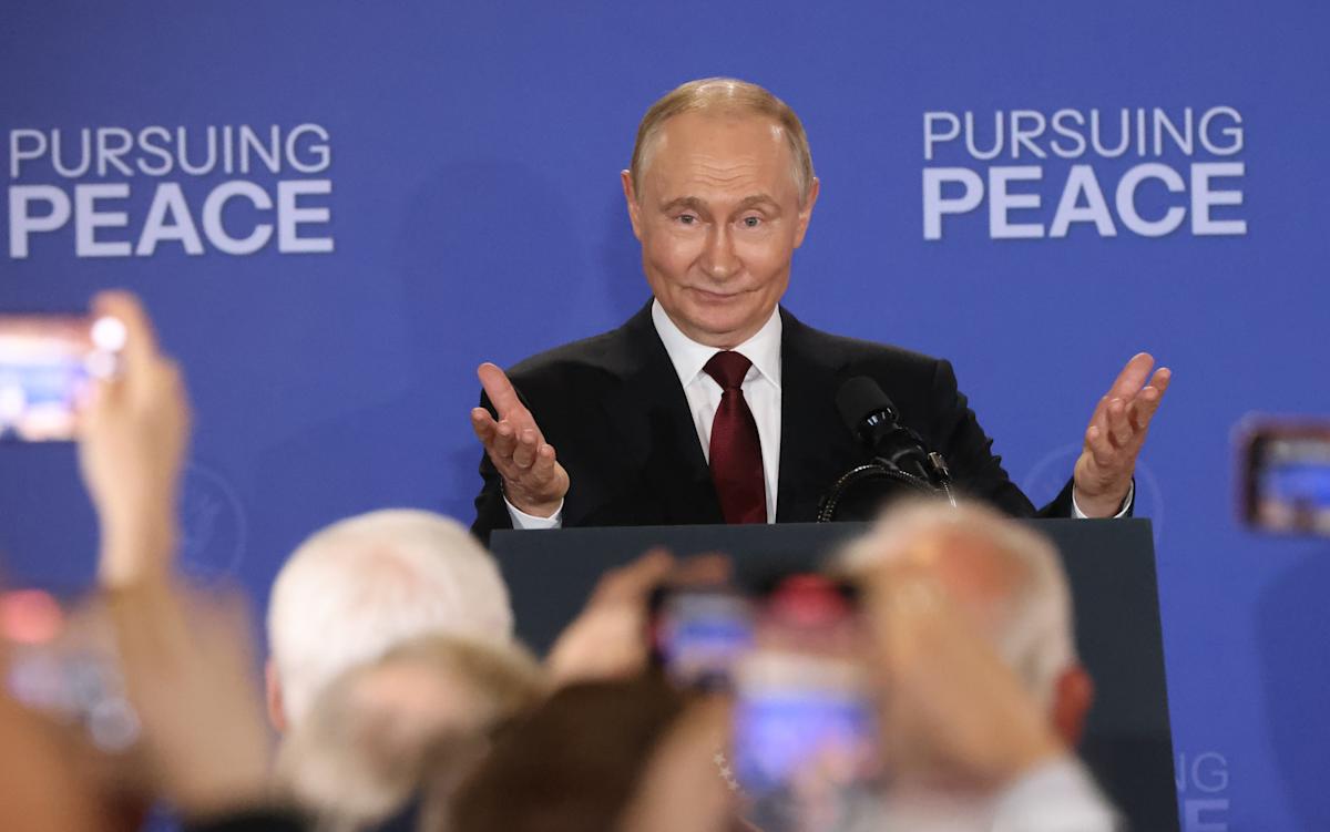 U.S.-Ukraine Breakthrough: Historic Decade-Long Security Agreement Strengthens Military Support and Western Unity