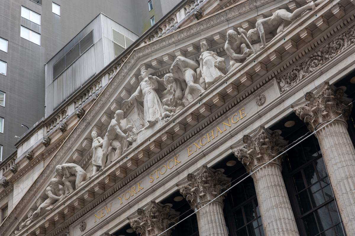 Wall Street Retreats Ahead of Walmart Earnings and Key Jackson Hole Economic Symposium Insights