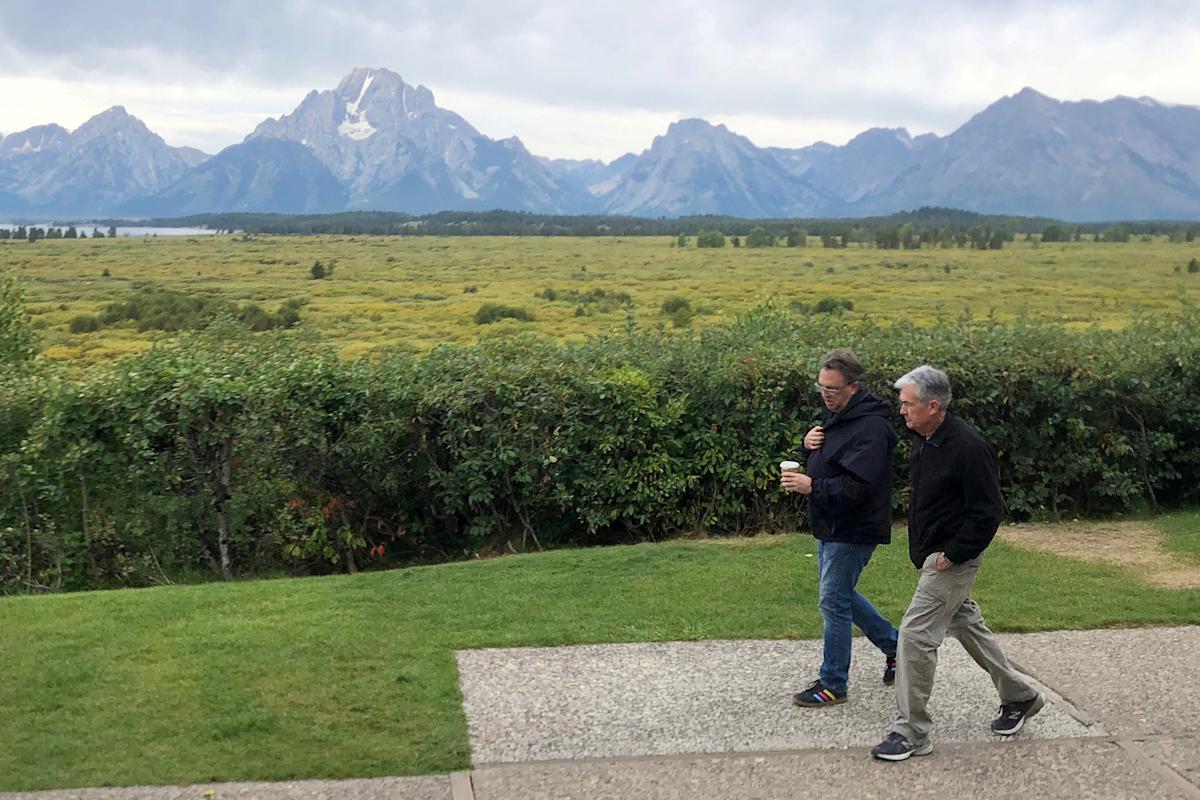 Federal Reserve Chair Jerome Powell Signals Cautious Rate Cuts as Inflation Moderates in Final Jackson Hole Speech