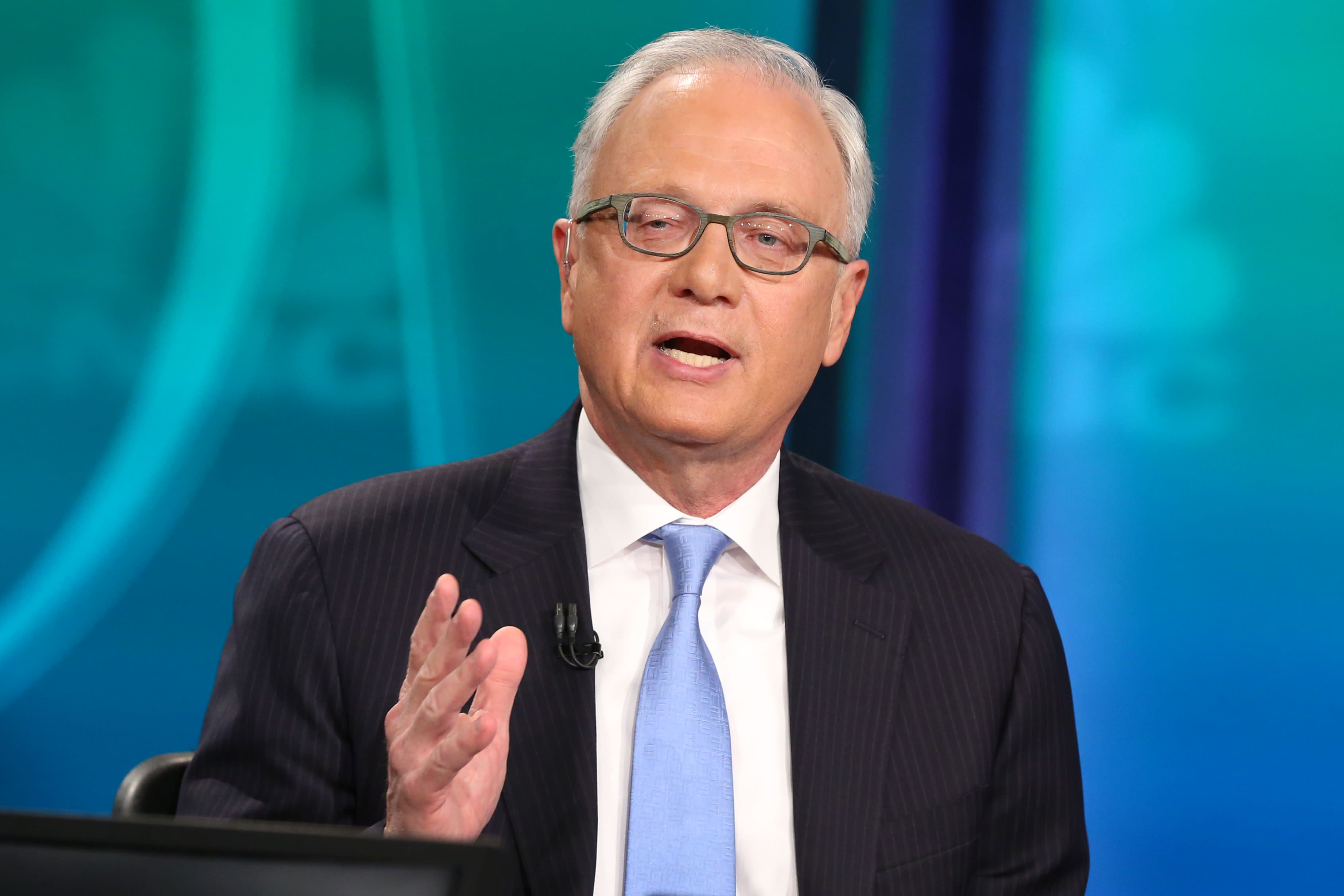 Why Some Market Experts Advise the Fed to Hold Off on Interest Rate Cuts Despite Speculation