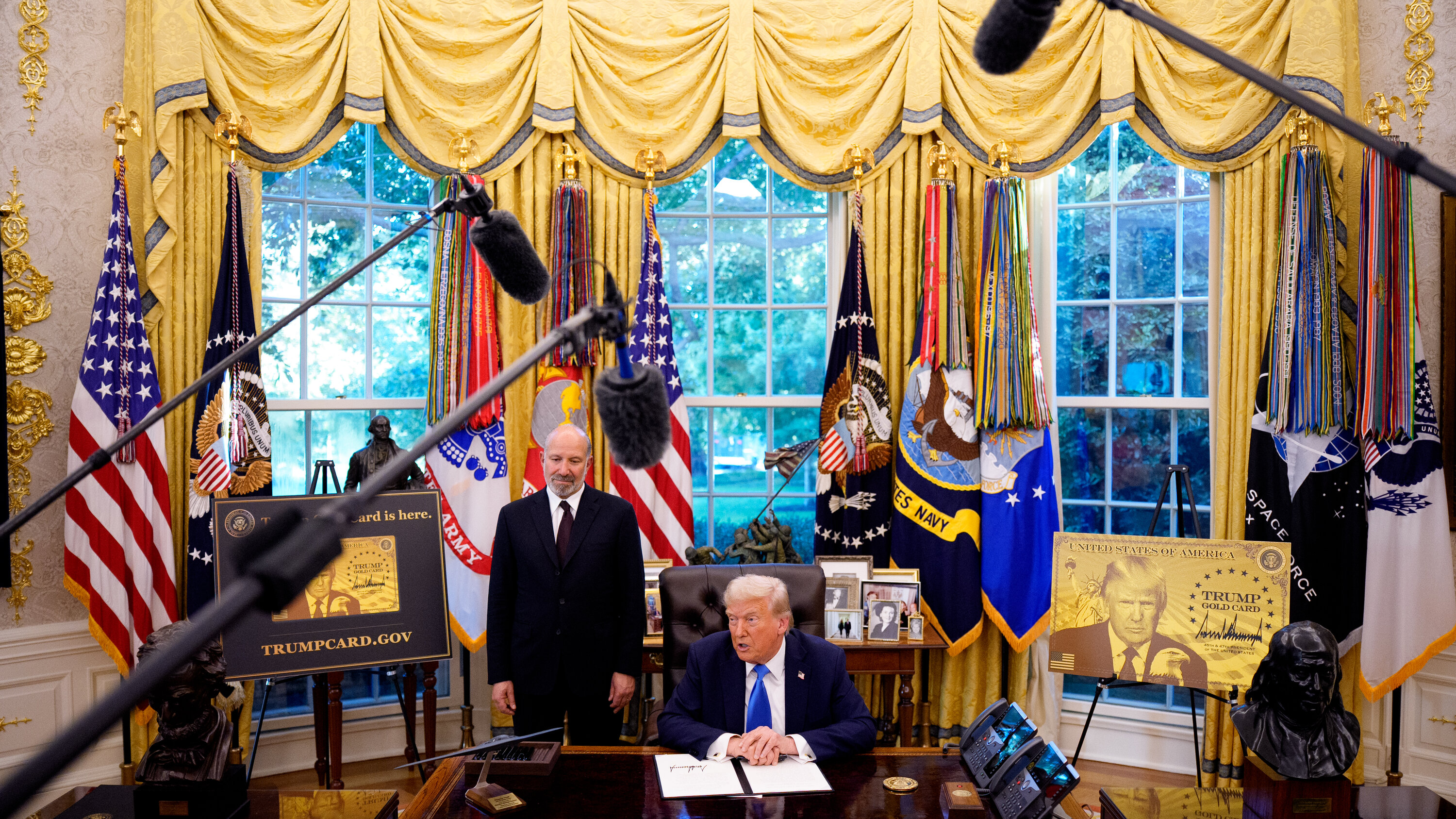 How Donald Trump’s $100,000 H-1B Visa Fee Hike Impacts Indian Professionals and Global Talent Mobility