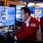 U.S. Government Shutdown 2025: Impact on Treasury Yields, Federal Reserve Decisions, and Market Volatility