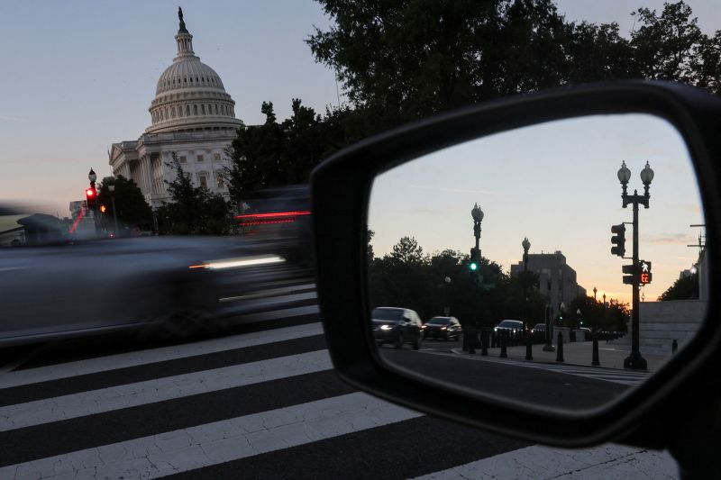 2025 U.S. Government Shutdown Explained: Impact on Citizens, Federal Workers, and Investors