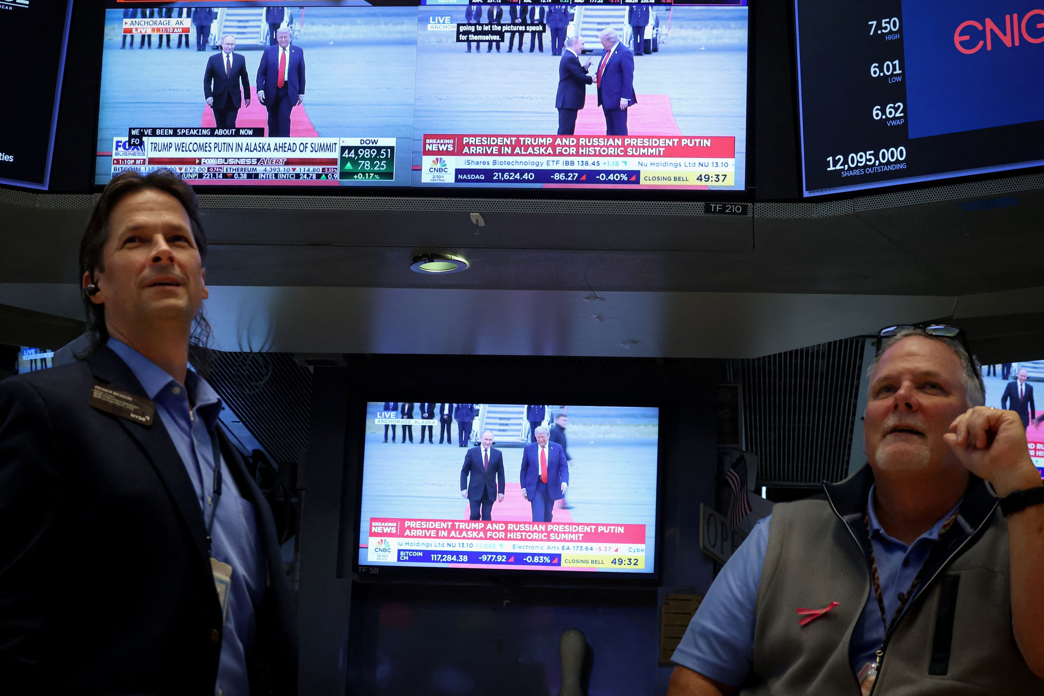 Trump’s New Tariffs, JPMorgan’s $10 Billion Bet, and US Shutdown Layoff Fears—5 Things Investors Must Know Before the Bell