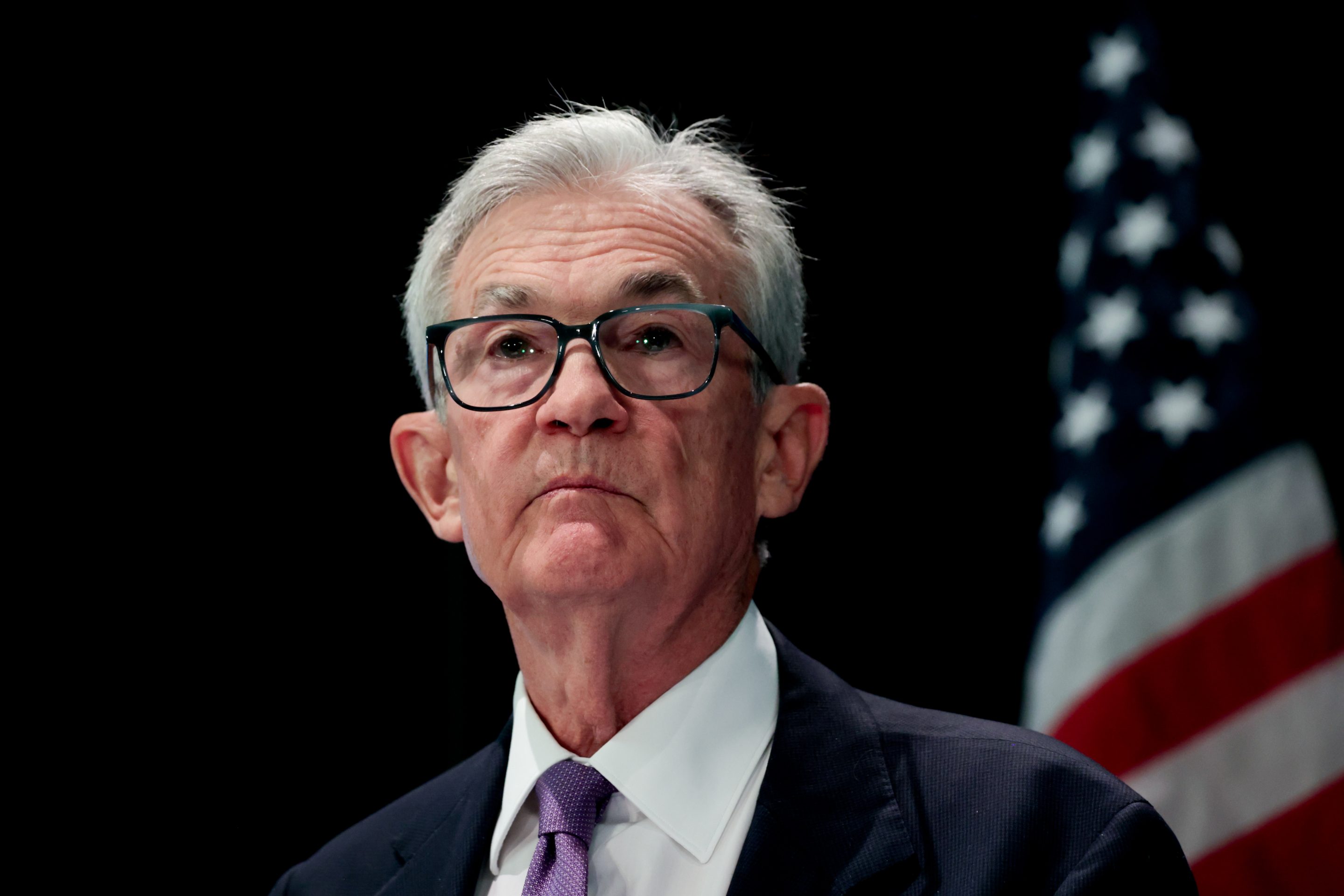 Powell Calms Wall Street but Trump’s Soybean Move Rekindles U.S.-China Trade War Fears