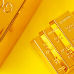 Gold Plummets Below $4,100 as Hawkish Fed Tone Dampens December Rate Cut Speculation