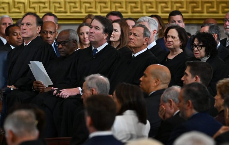 Top Economist Says Overturning Trump’s Tariffs at Supreme Court Could Quickly Revive Job Market