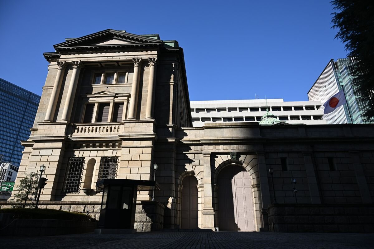 BOJ April Meeting in Limbo: 55% Chance for Rate Hike to 1%, 38% Odds to Hold as Wages and Inflation Data Clash