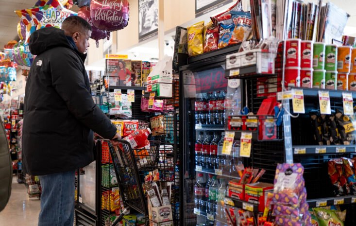 U.S. Consumer Economic Pessimism Hits Record Highs Amid Rising Market Anxiety
