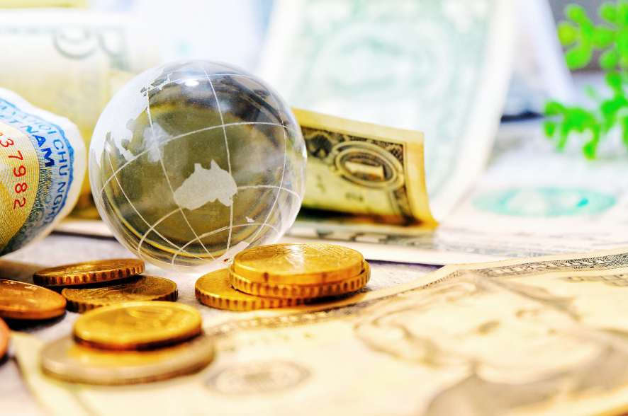 Micro vs. Macro Economics: Your 2026 Beginner Roadmap to Market Insights