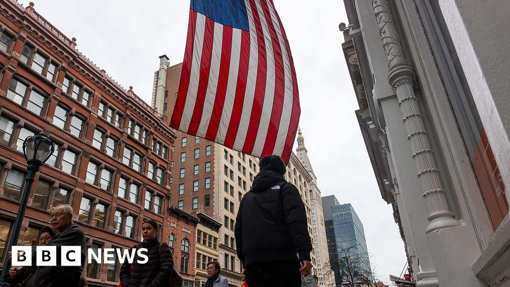 US Labor Market Holds Strong with 115K April Jobs Despite Iran War Shocks