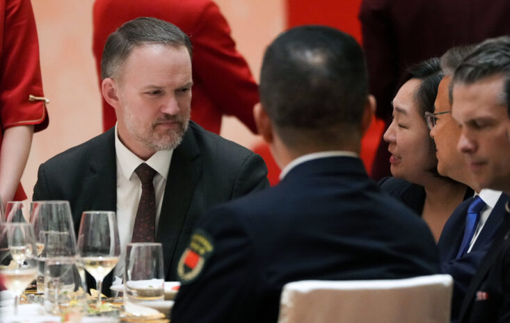 US-China Summit Yields Early Trade Moves, Taiwan Risks Keep Tensions High