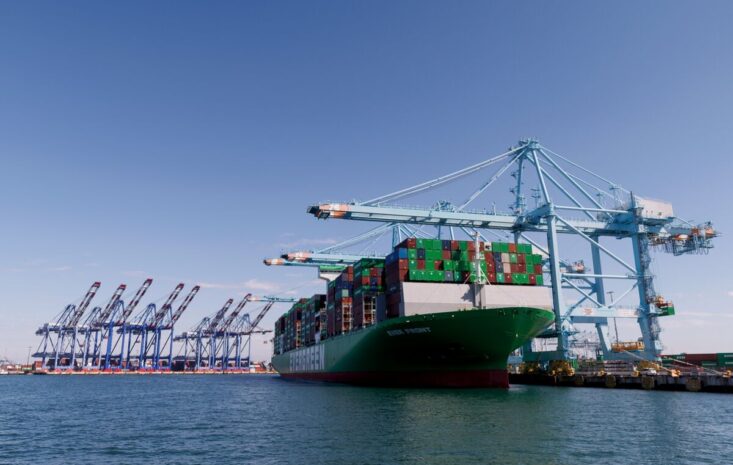US Import Costs Surge on Energy Crisis and AI Hardware Demand, Heightening Inflation Concerns