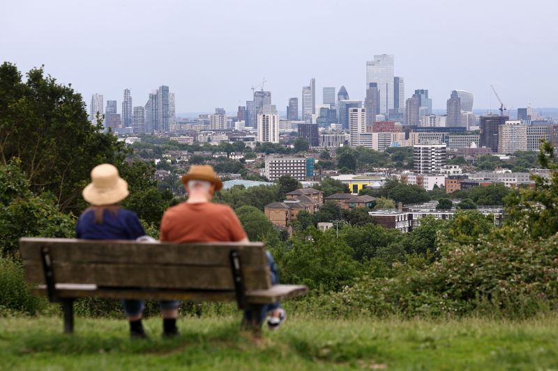 UK’s Political Turnover Mirrors Deep-Seated Economic Woes: Growth Stalls and Confidence Falters