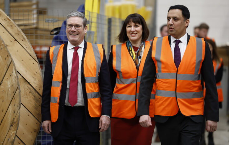 UK Business Investment Slows: Tax and Cost Pressures Stall Growth Plans