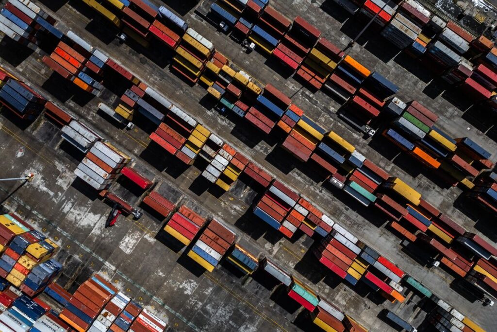 US Slaps 25% Tariffs on Brazil: Trade Tensions Spark Volatility in FX, Commodities & Politics
