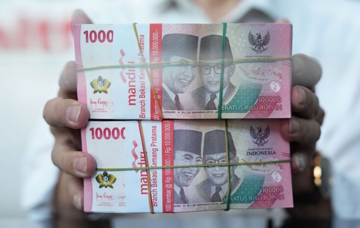Indonesia Gears Up for Another Rate Hike as Rupiah Stability Takes Center Stage