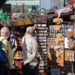 US Consumer Confidence Rebounds but Inflation Squeeze Keeps Spending Tense